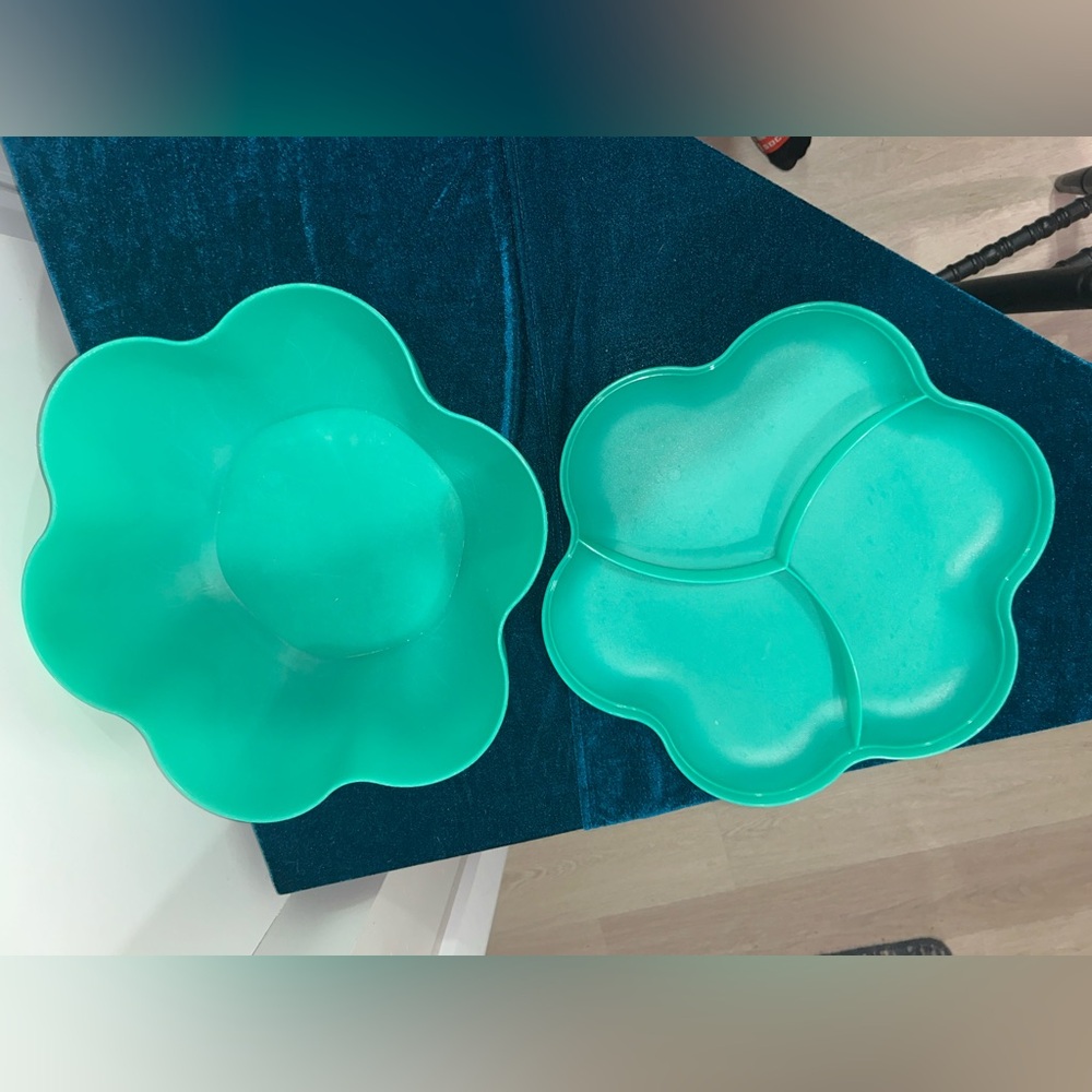 Teal Flower-Shaped Decorative Storage Container - Picture 2 of 2